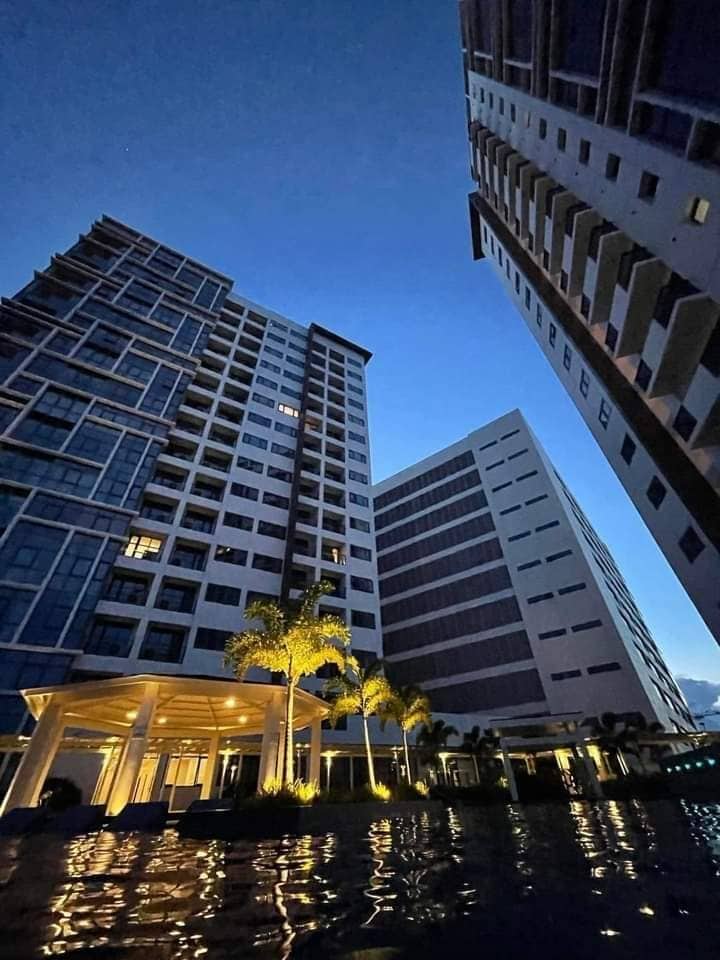 ONE MANCHESTER PLACE TOWER 2- 1 BEDROOM